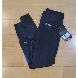 NWT 2XU Women's Fitness Compression Tight with Storage Size M Black Slimming Gym